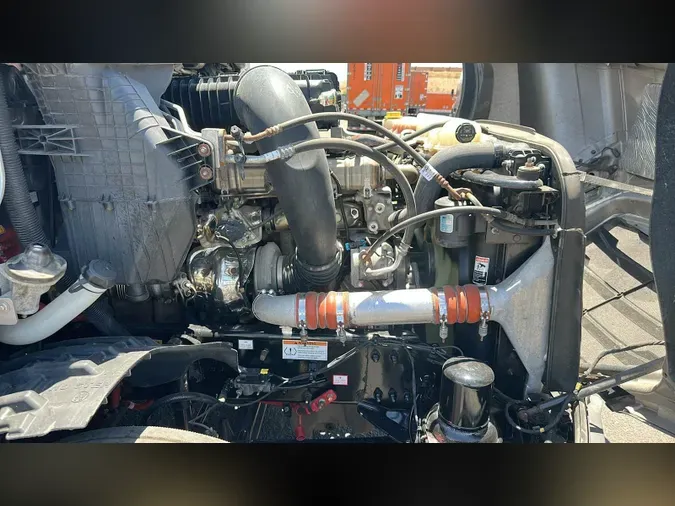 2022 Freightliner Cascadia 126