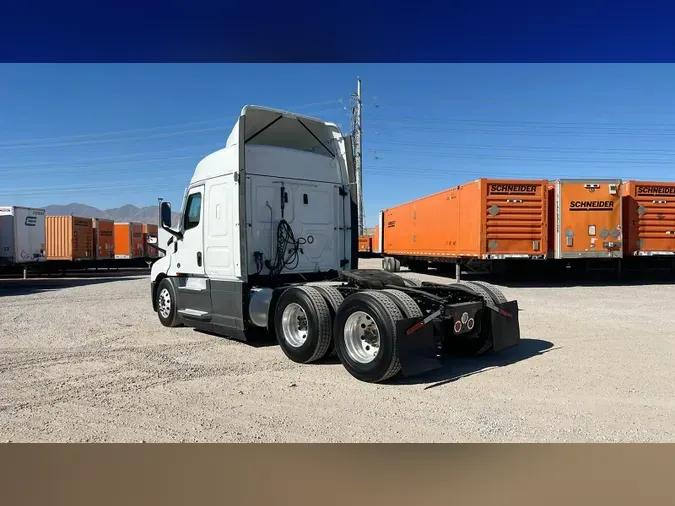 2021 Freightliner Cascadia 126e6f806fbbd437cb5271d8e63d04c6548
