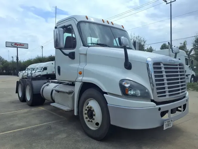 2019 FREIGHTLINER/MERCEDES CASCADIA 125e6f859bdb852eee76fb98e02b3c809e9