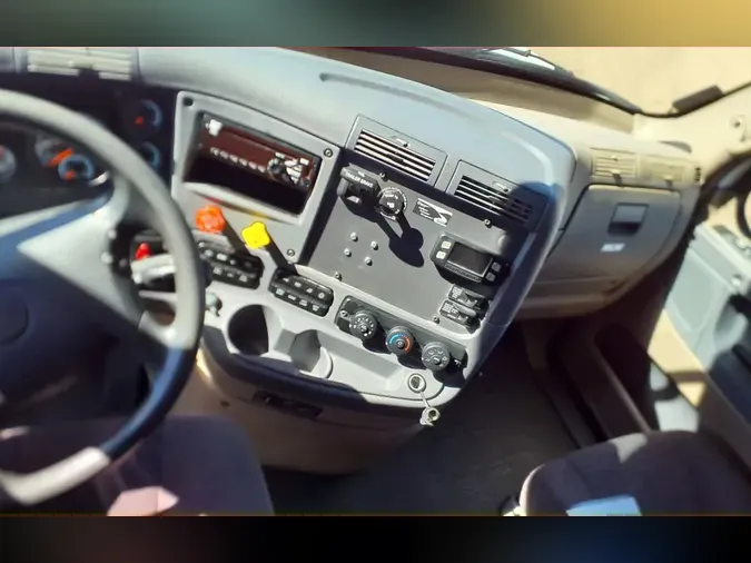 2018 FREIGHTLINER/MERCEDES CASCADIA 125e6f893c647a59073921eea8d340c779a