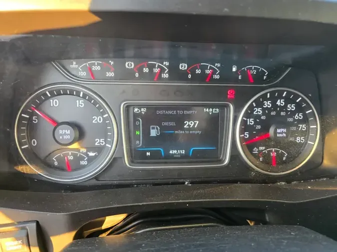 2020 NAVISTAR INTERNATIONAL LT625 SLPR CAB