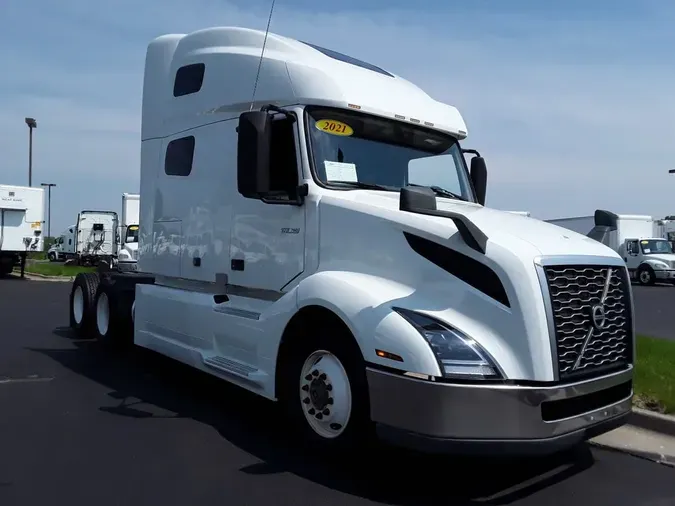 2021 VOLVO VNL64T-760
