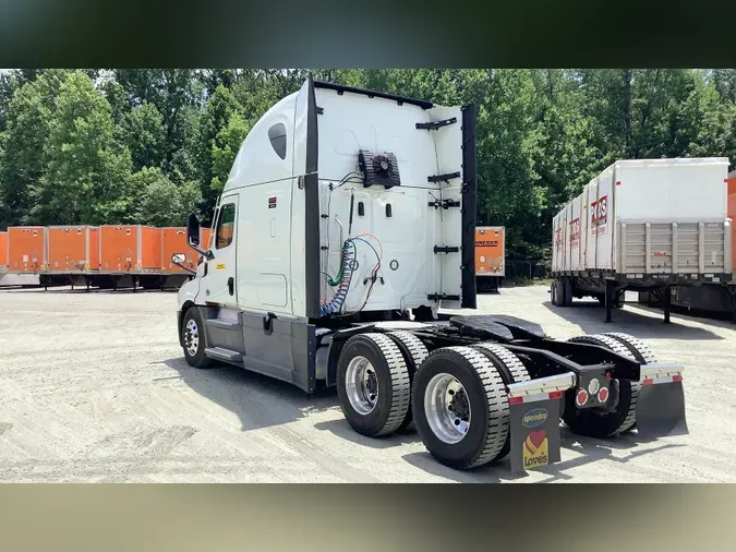 2022 Freightliner Cascadia 126e7064f6e218e54ee7892461c081ec858