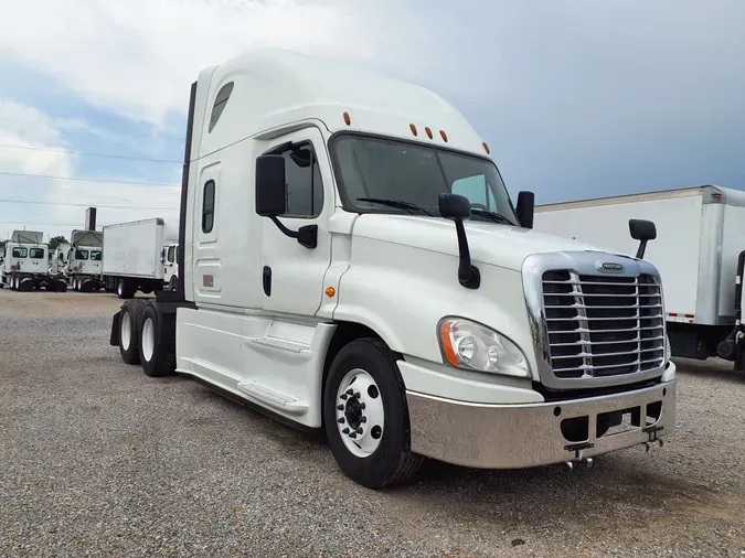 2018 FREIGHTLINER/MERCEDES CASCADIA 125