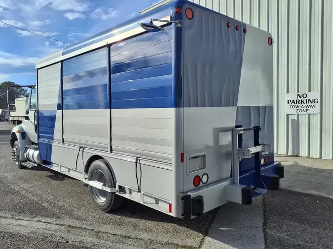 2019 NAVISTAR INTERNATIONAL 4300LP (4X2)