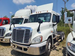 2018 FREIGHTLINER/MERCEDES CASCADIA 125