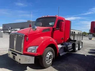 2020 Kenworth T880