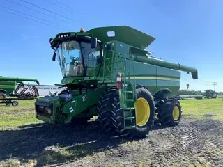 2014 John Deere S690