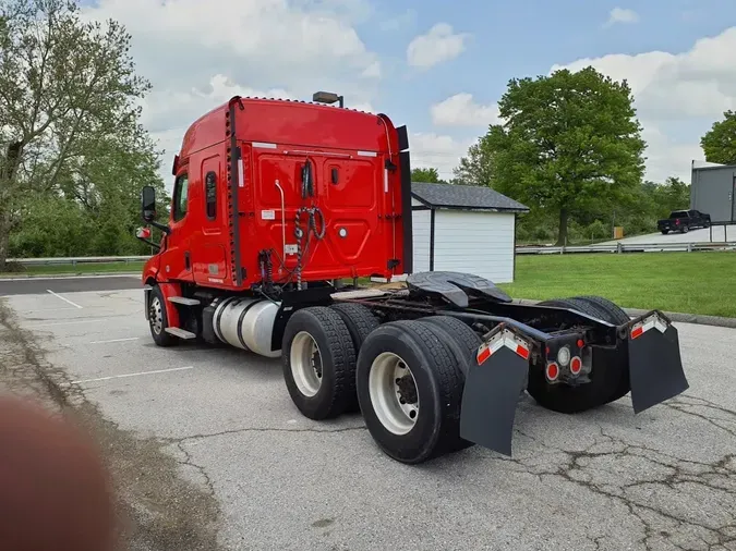 2019 FREIGHTLINER NEW CASCADIA PX12664