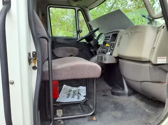 2017 NAVISTAR INTERNATIONAL 4300