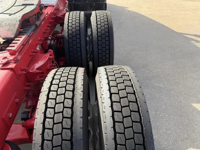 2024 Peterbilt 567e7177cadbb756a4be25e1e97b7d765c3