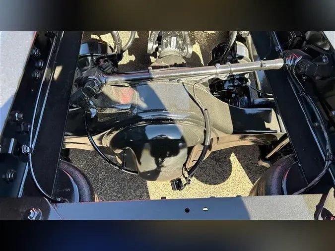 2023 FREIGHTLINER CA126