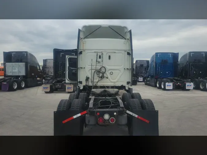 2020 Freightliner Cascadia