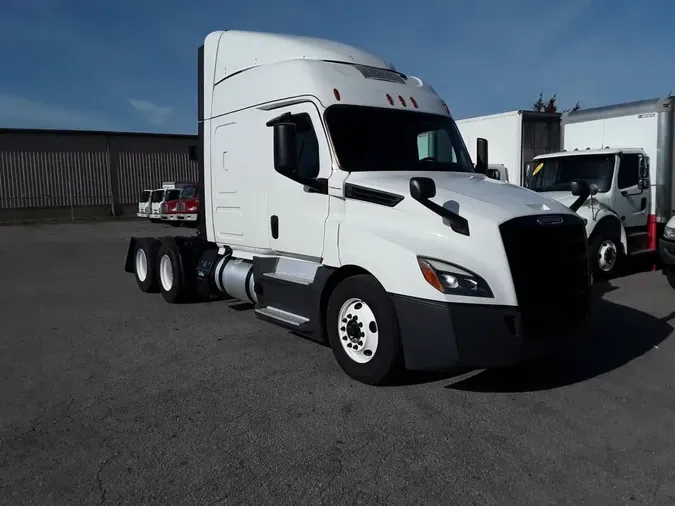 2019 FREIGHTLINER/MERCEDES NEW CASCADIA 126e71cab33fd05fa6c692ec740197c4916
