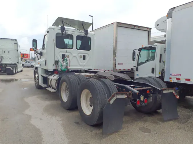 2016 FREIGHTLINER/MERCEDES CASCADIA 125