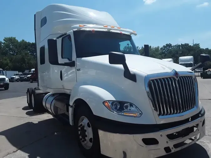 2020 NAVISTAR INTERNATIONAL LT625 SLPR CAB