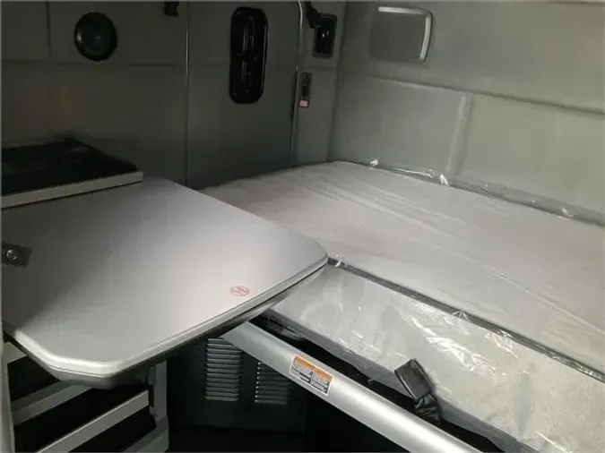 2018 KENWORTH T880