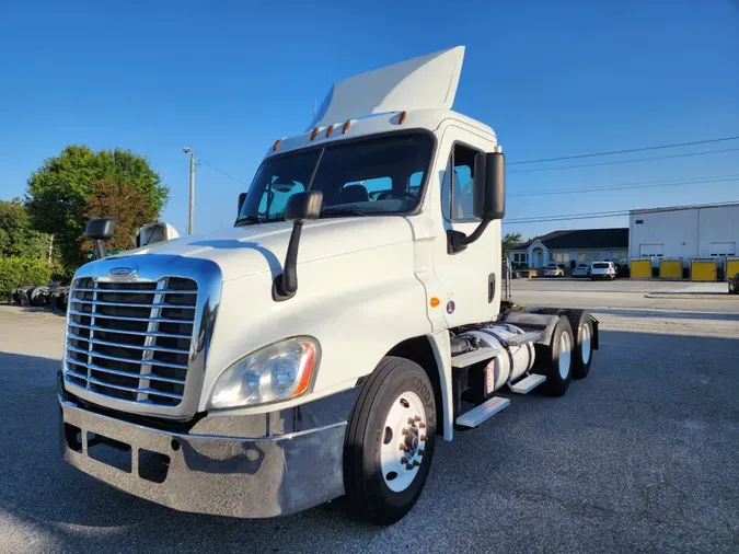 2016 FREIGHTLINER/MERCEDES CASCADIA 125e7274343252a93abe694990d069198d0