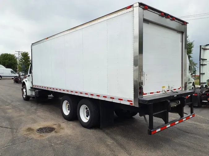 2018 FREIGHTLINER/MERCEDES M2 106