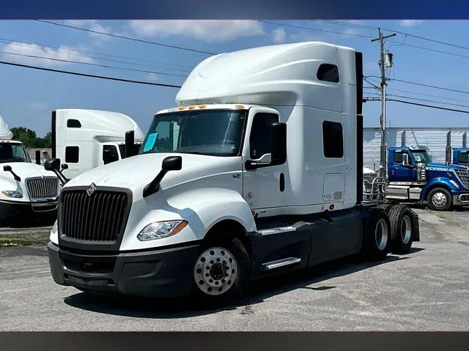 2022 INT LT625 6x4