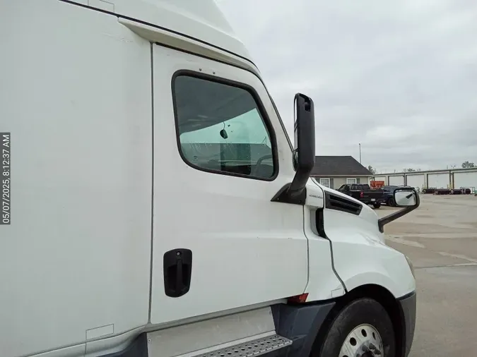 2020 Freightliner Cascadia