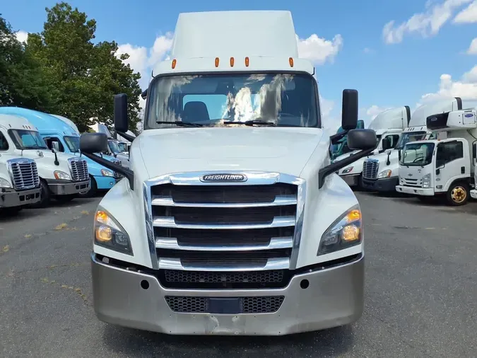 2019 FREIGHTLINER NEW CASCADIA PX12664