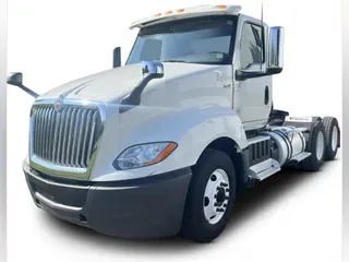 2020 International LT625