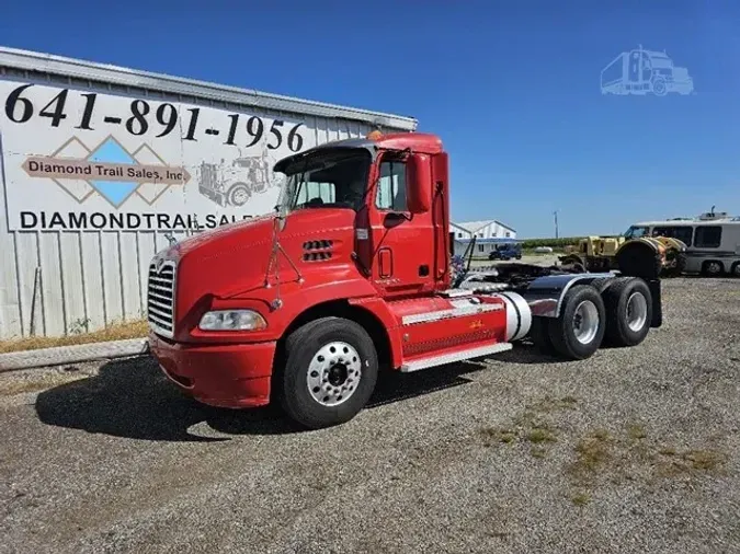 2001 MACK VISION CX613e7330c852eb541848ec4cb7d54615376