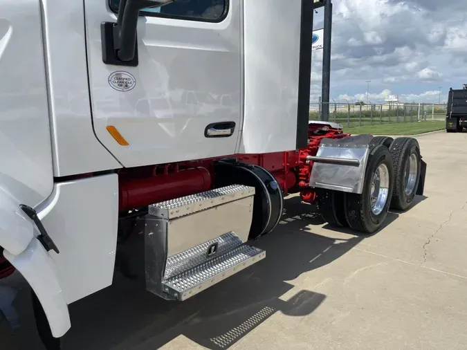 2022 Peterbilt 567