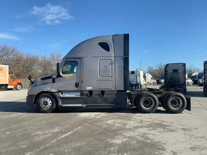 2023 Freightliner Cascadia