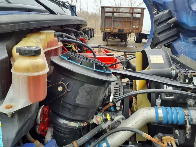 2019 FREIGHTLINER/MERCEDES M2 106