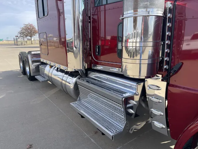 2022 Peterbilt 389e7371bed56ec63ef71c880b627561176