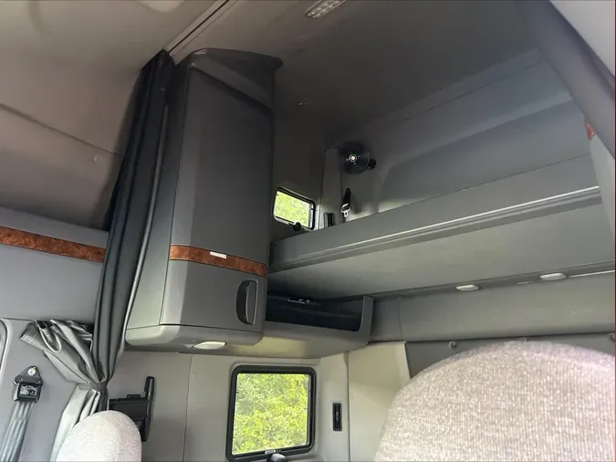 2020 International LT625