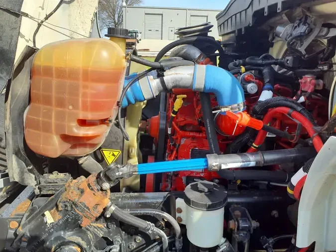 2020 NAVISTAR INTERNATIONAL MV607 (4X2)