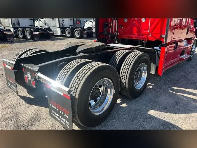 2022 FREIGHTLINER CA126