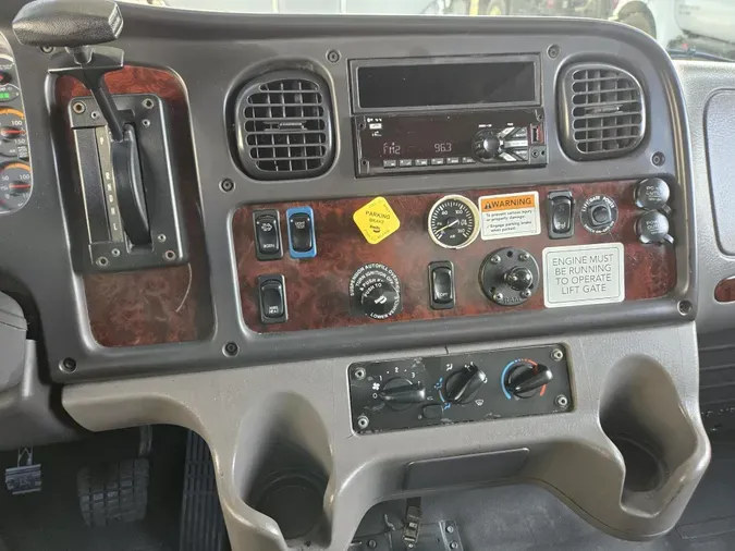 2020 Freightliner Business Class M2 106