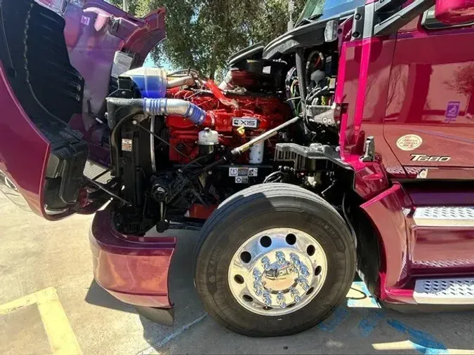 2022 Kenworth T680