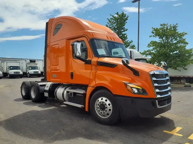 2019 FREIGHTLINER NEW CASCADIA PX12664