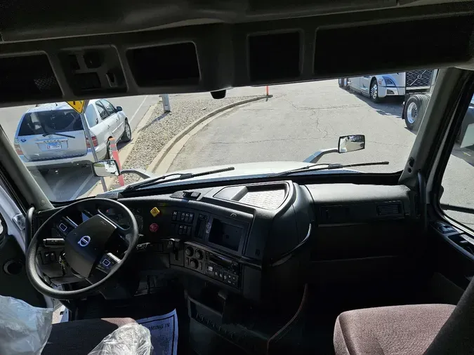 2024 VOLVO VNL64T860