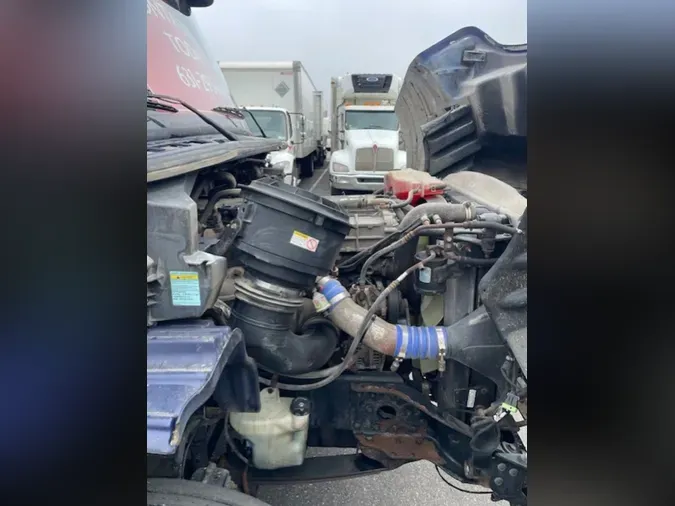 2017 FREIGHTLINER M2-112