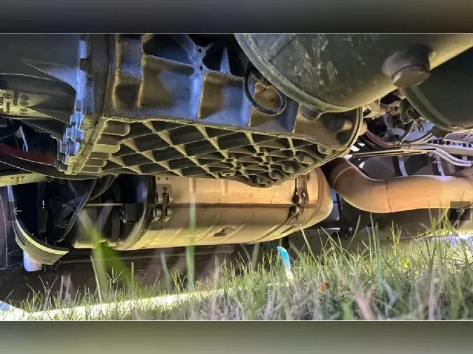 2025 VOLVO VNL64T860