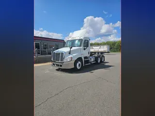 2018 FREIGHTLINER/MERCEDES CASCADIA 125