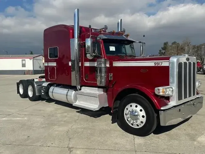 2020 Peterbilt 389