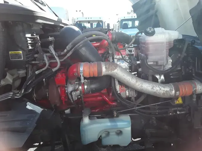 2020 NAVISTAR INTERNATIONAL LT625 SLPR CAB
