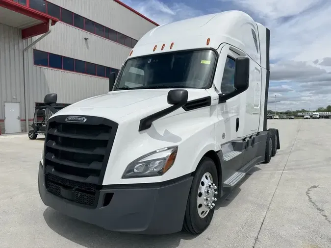 2023 Freightliner Cascadia&reg;