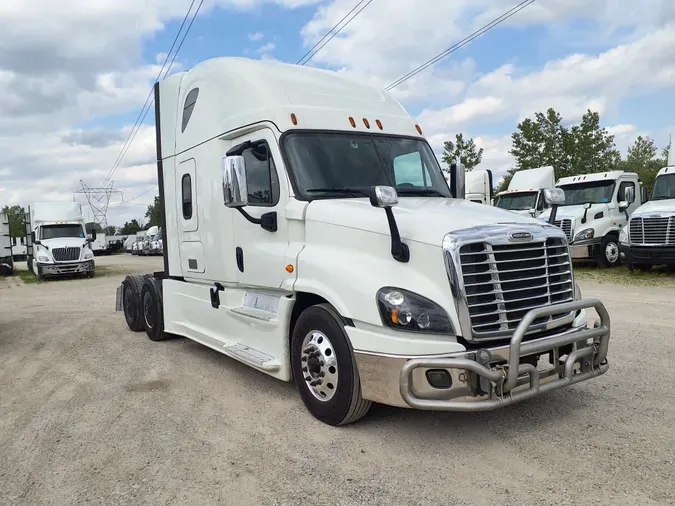 2020 FREIGHTLINER/MERCEDES CASCADIA 125