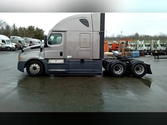 2021 Freightliner Cascadia