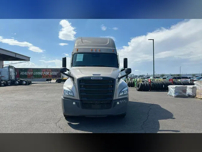 2024 Freightliner Cascadia 126