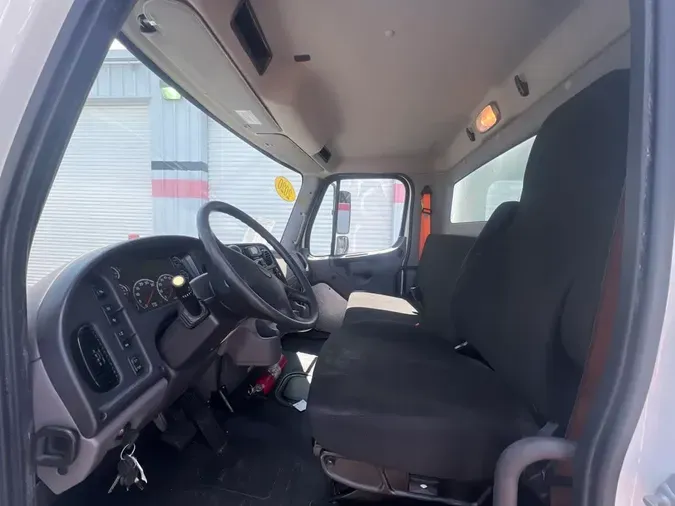 2020 FREIGHTLINER M2 106