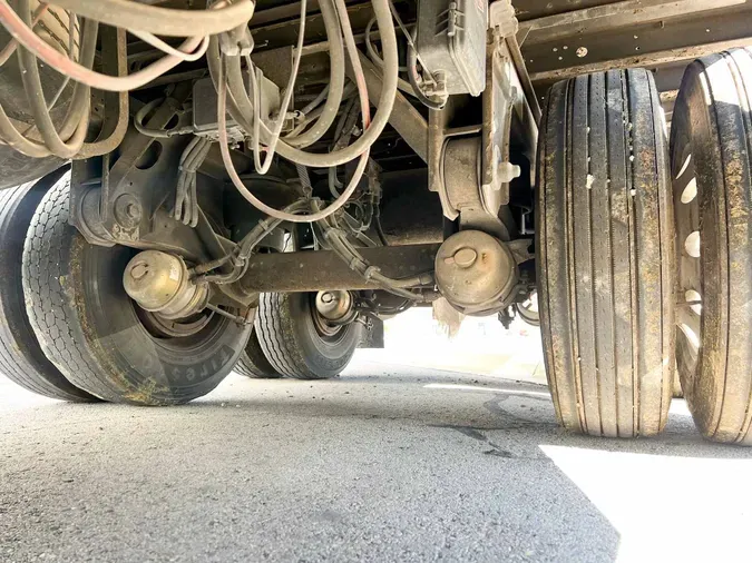 2015 UTILITY VS2RAe77d7a144e32eba802e9b3f0dc3d18af